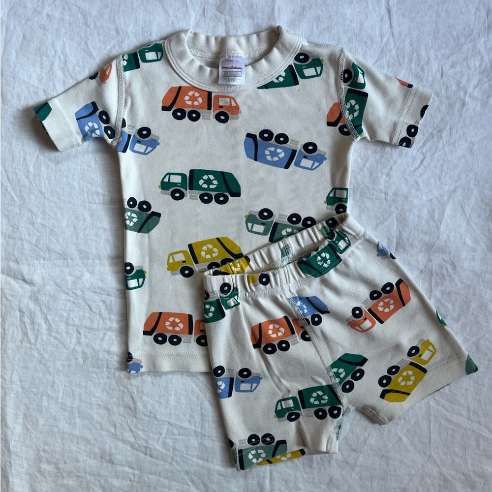 Hanna Andersson Recycling Truck Short John Pajama Set (4T)